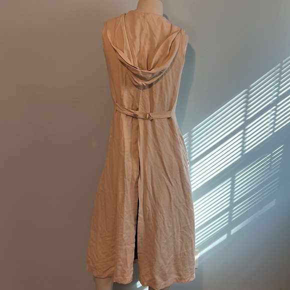 Vintage Wayne Diamond design hooded three button vest with tie waist. - Picture 4 of 8